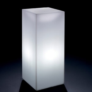 COSMOS CUBO ALTO CON LUCE INDOOR RGB